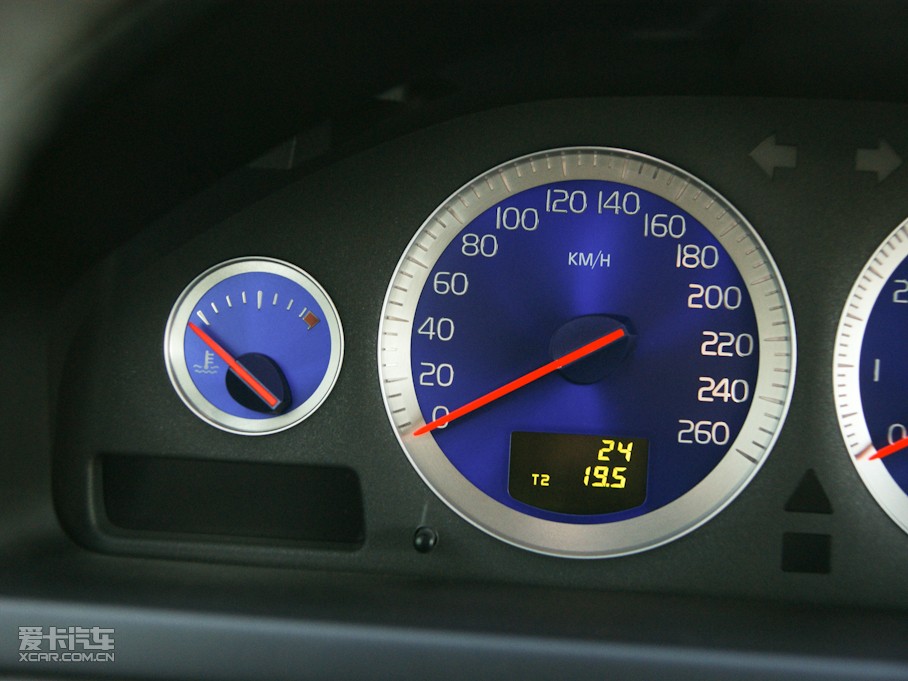 2011֠XC90 3.2L R-Design