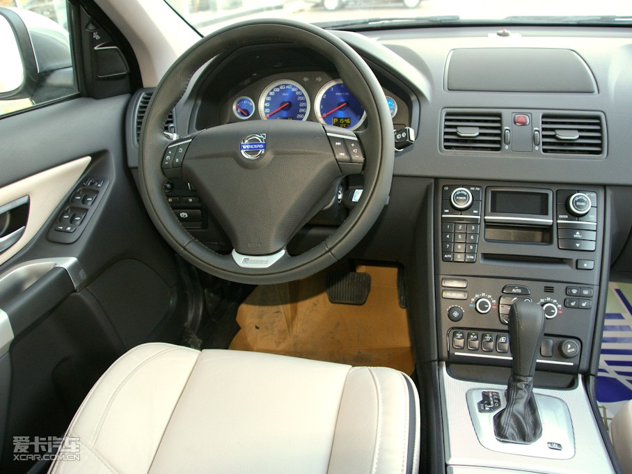 2011֠XC90 3.2L R-Design