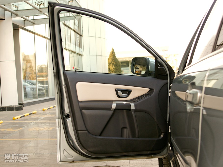 2011֠XC90 3.2L R-Design