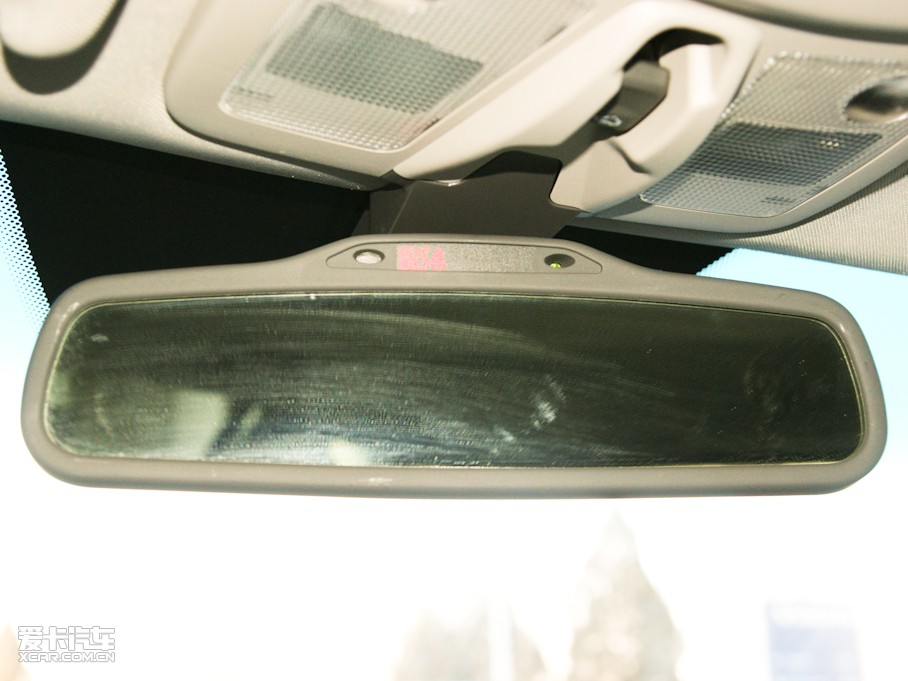 2011֠XC90 3.2L R-Design