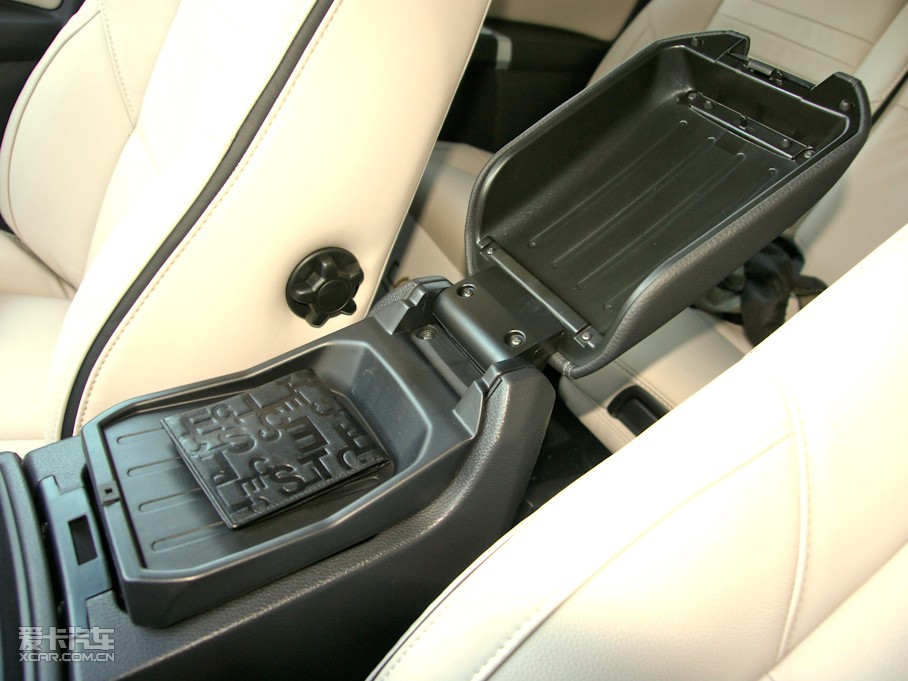 2011֠XC90 3.2L R-Design