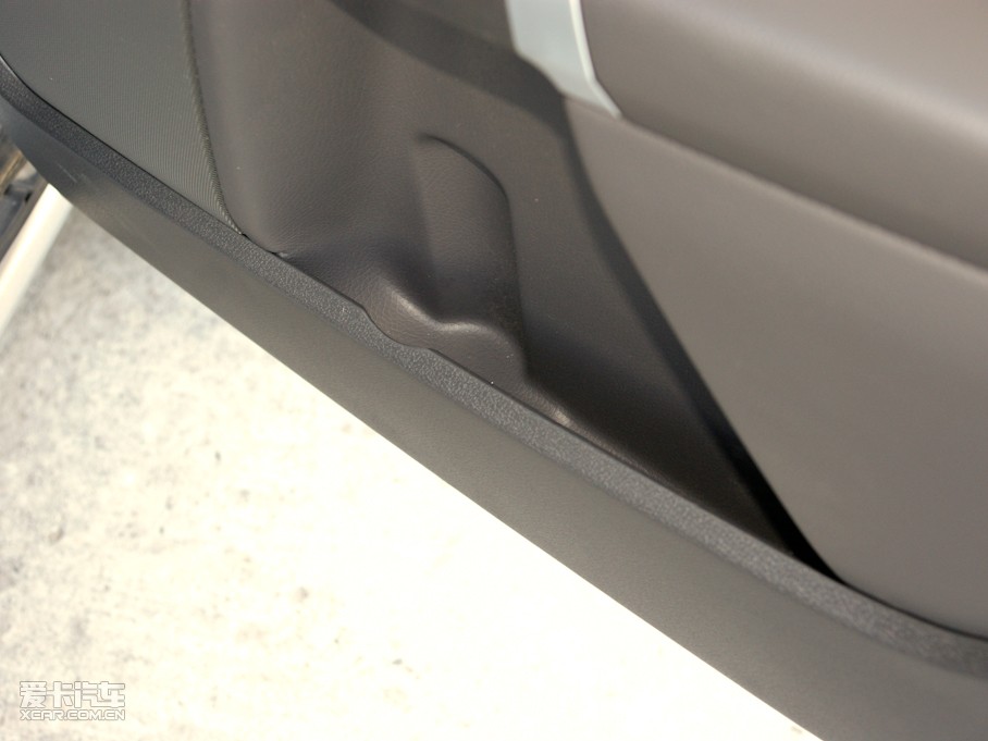 2011֠XC90 3.2L R-Design