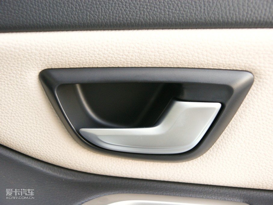 2011֠XC90 3.2L R-Design