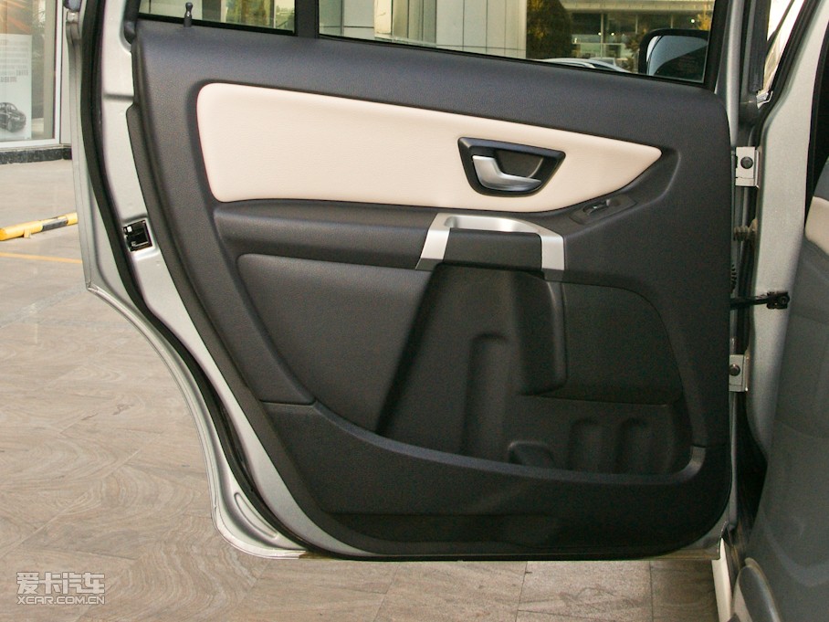 2011֠XC90 3.2L R-Design