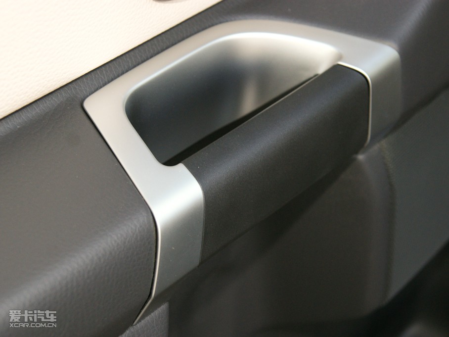 2011֠XC90 3.2L R-Design