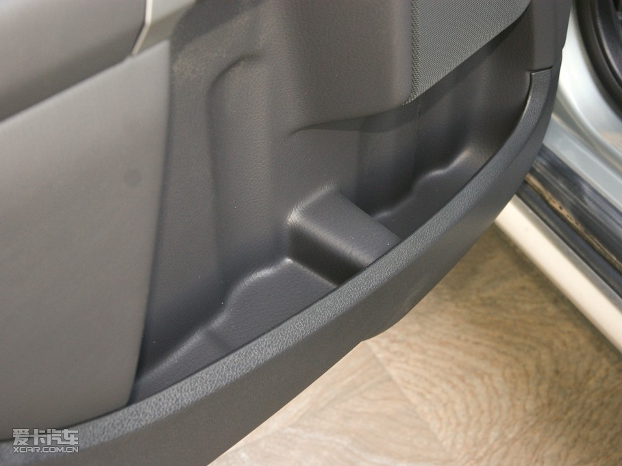 2011֠XC90 3.2L R-Design