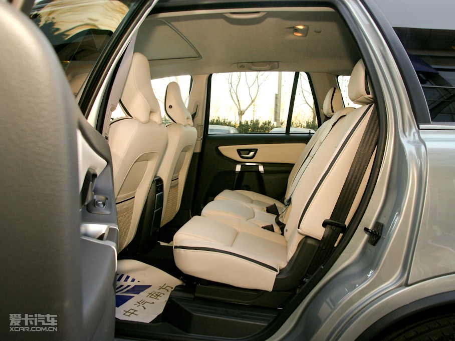 2011֠XC90 3.2L R-Design