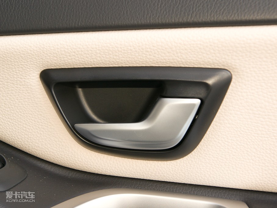 2011֠XC90 3.2L R-Design