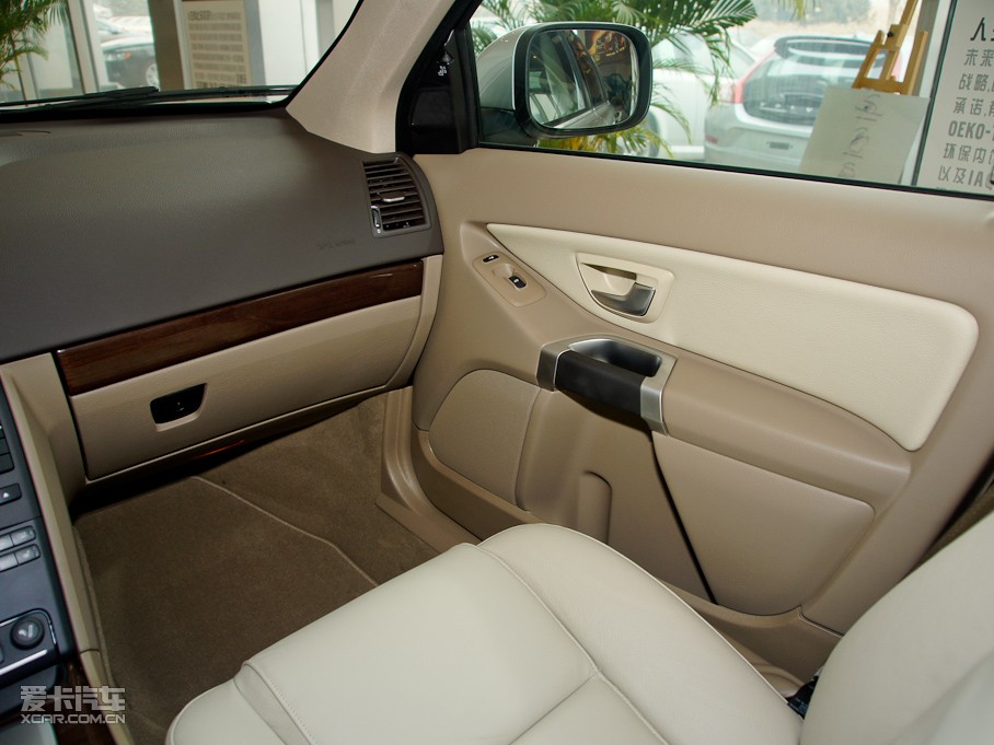 2011���֠���XC90 3.2L AWD