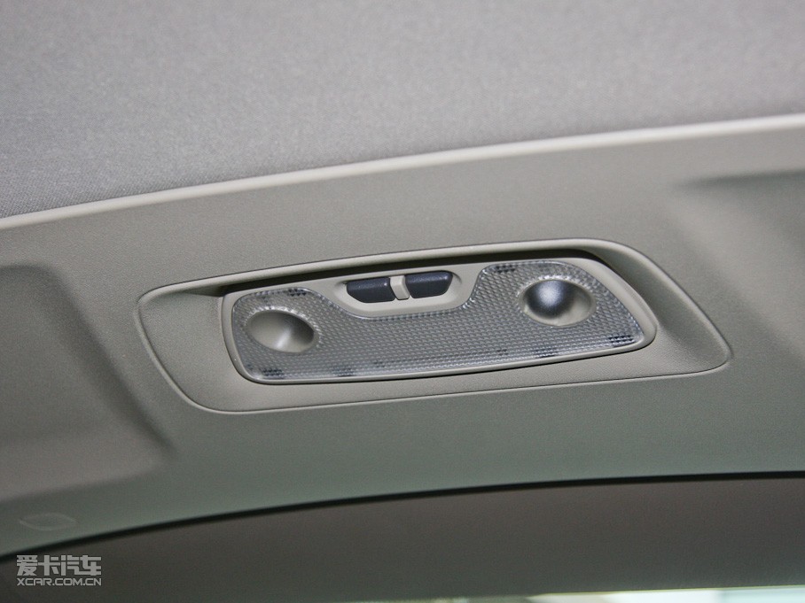 2011���֠���XC90 2.5T ���W���A��