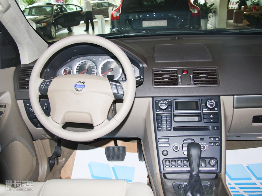 2011���֠���XC90 2.5T ���W���A��