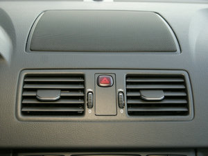 20113.2L R-Design п؅^