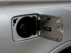 2011款3.2L AWD 油箱盖