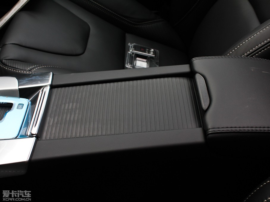 2013֠V60 3.0 T6 R-Design \Ӱ