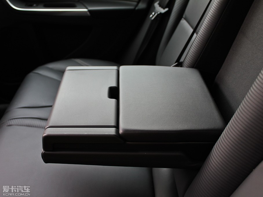 2013֠V60 3.0 T6 R-Design (g)\(yn)(dng)