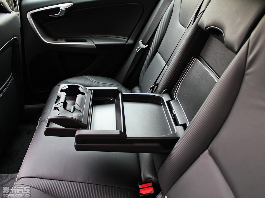 2013֠V60 3.0 T6 R-Design \Ӱ