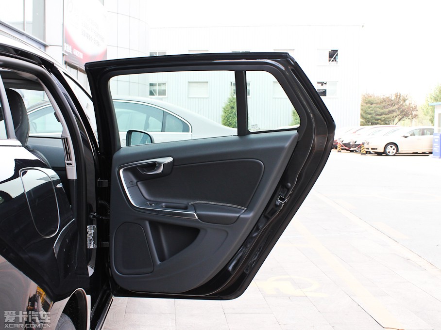 2013֠V60 3.0 T6 R-Design \Ӱ