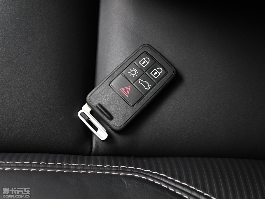 2013֠V60 3.0 T6 R-Design \Ӱ