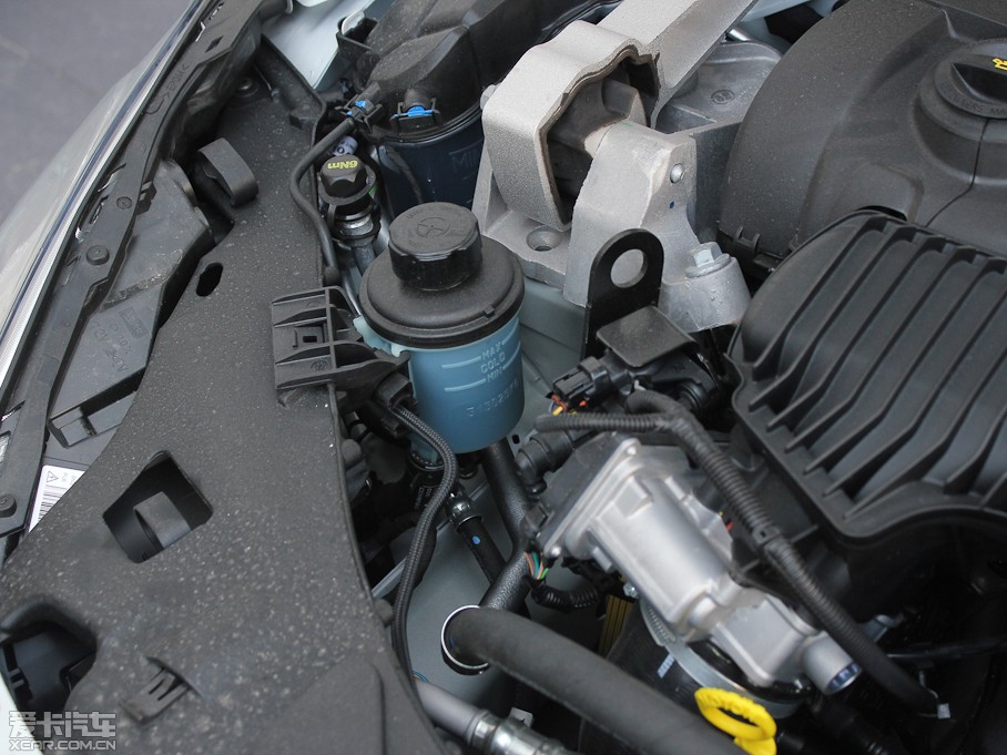 2013���֠���V60 2.0T T5 ���m��