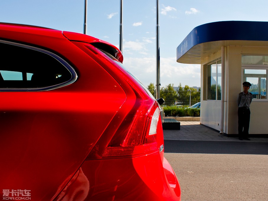 2013֠V60 2.0T T5 Ű