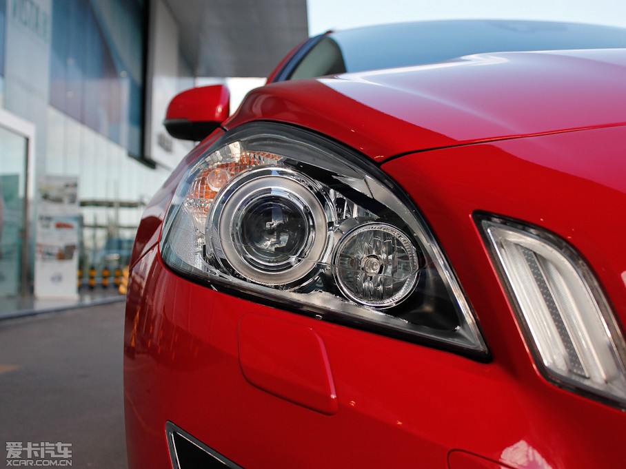 2013֠V60 2.0T T5 Ű