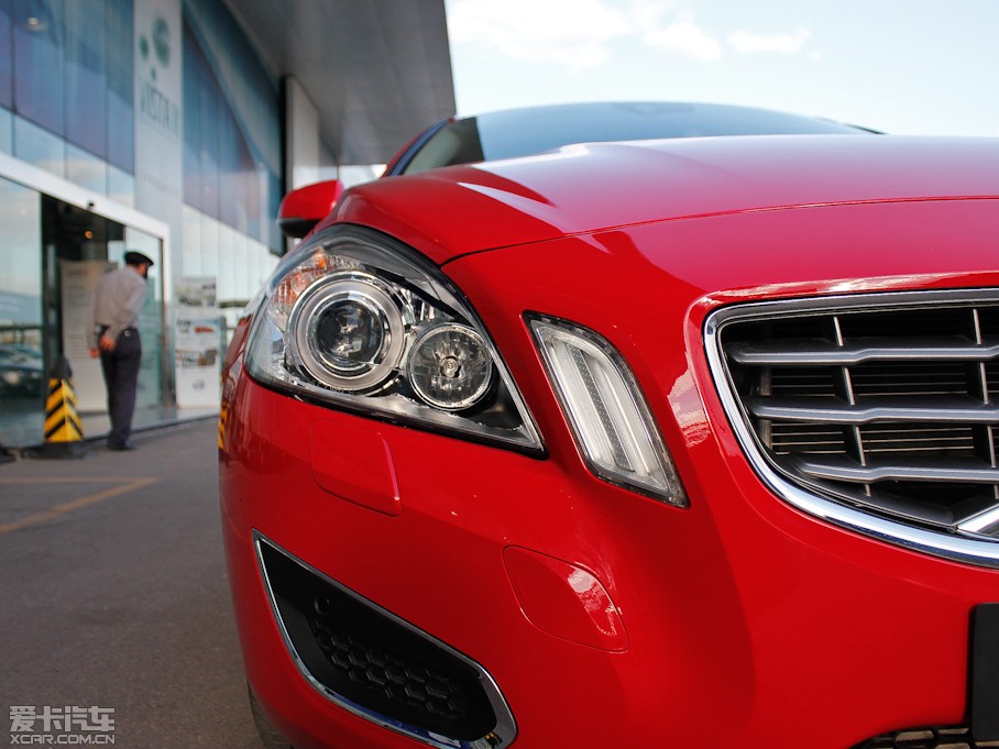 2013֠V60 2.0T T5 Ű