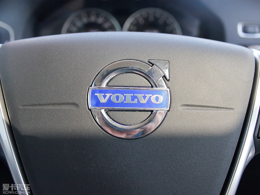 2013֠V60 2.0T T5 Ű