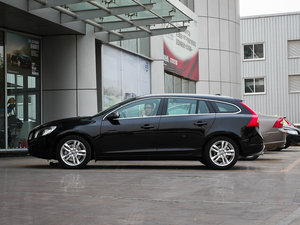 2013款3.0 T6 R-Design 个性运动版 正侧（左）