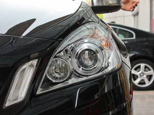 2013款3.0 T6 R-Design 个性运动版 大灯