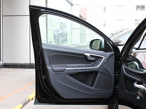 2013款3.0 T6 R-Design 个性运动版 驾驶位车门
