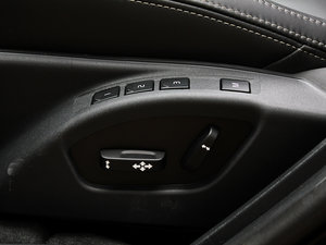 20133.0 T6 R-Design \Ӱ {{