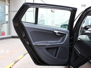 2013款3.0 T6 R-Design 个性运动版 左后车门