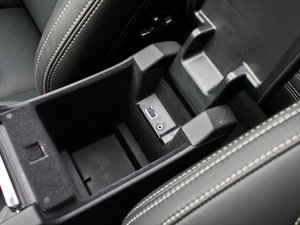 20133.0 T6 R-Design \Ӱ g