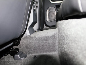 20133.0 T6 R-Design \Ӱ g