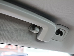 20133.0 T6 R-Design \Ӱ g