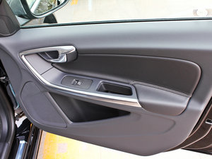 20133.0 T6 R-Design \Ӱ g