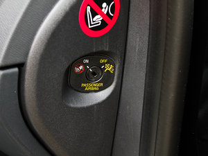 20133.0 T6 R-Design \Ӱ g