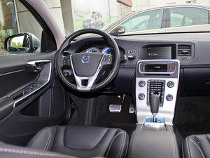 20133.0 T6 R-Design \Ӱ g