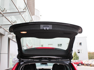 20133.0 T6 R-Design \Ӱ g