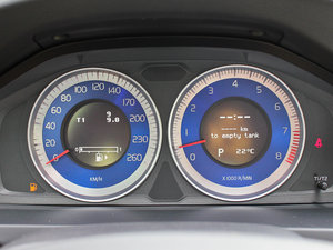 2013款3.0 T6 R-Design 个性运动版 仪表