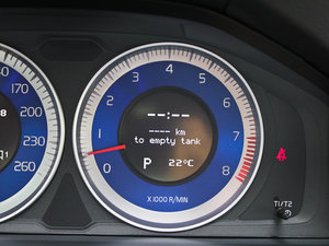 20133.0 T6 R-Design \Ӱ п؅^