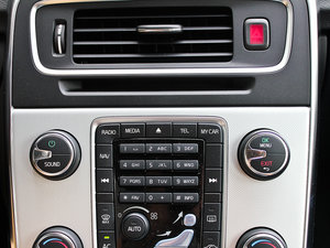 20133.0 T6 R-Design \Ӱ {