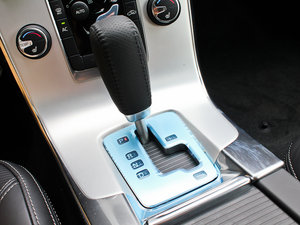 2013款3.0 T6 R-Design 个性运动版 换挡杆