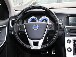 2013款3.0 T6 R-Design 个性运动版 方向盘