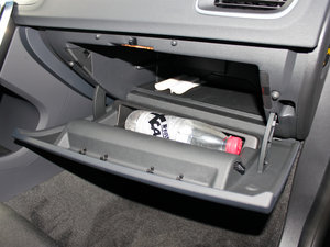 2012款2.0T T5 两驱智尚版 空间座椅