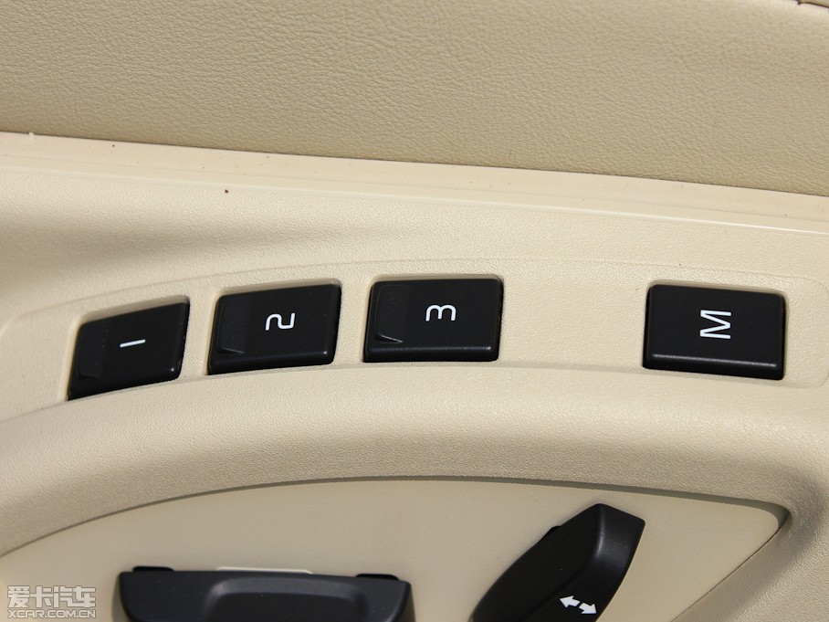 2012֠XC60(M) 3.0T T6 AWDm