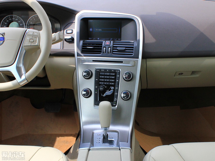 2012֠XC60(M(jn)) 3.0T T6 AWDm