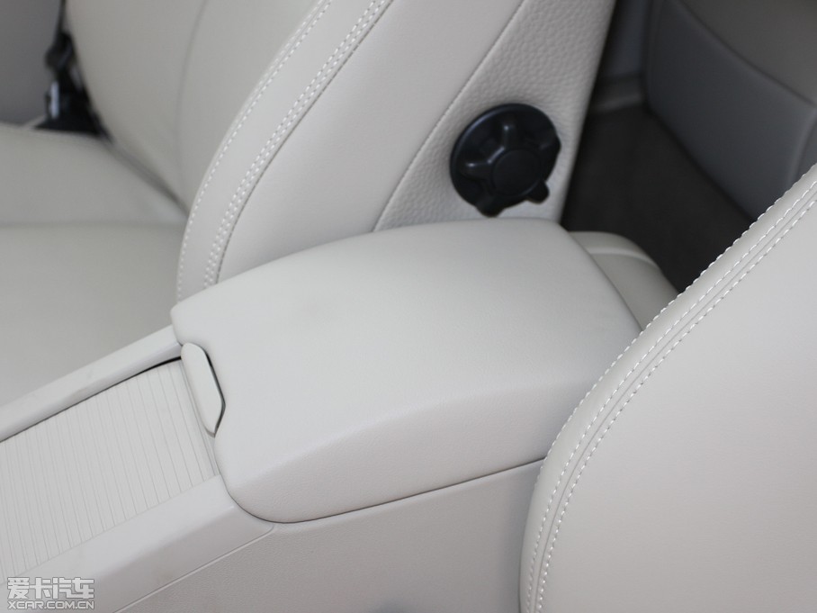 2012֠XC60(M) 2.0T T5 Ű