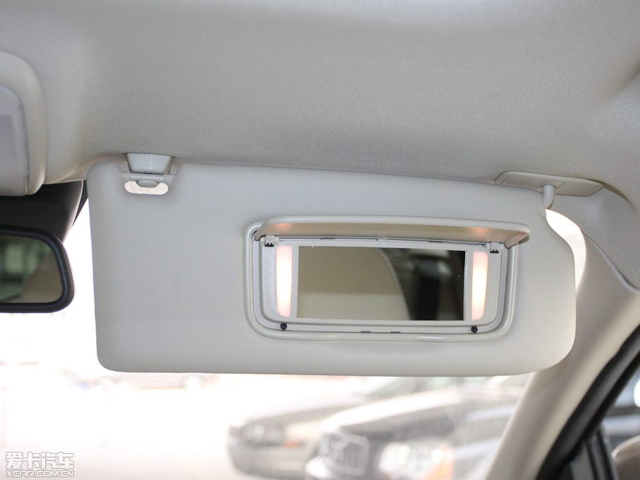 2012֠XC60(M) 2.0T T5 Ű