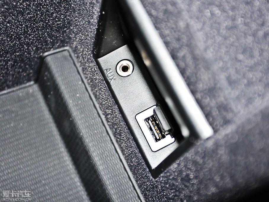 2012֠XC60(M) 2.0T T5 Ű